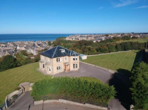 Extra Large Holiday Home in Buckie with sea views